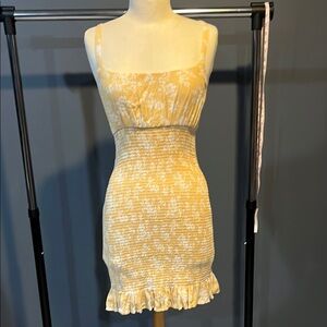 Abercrombie & Fitch Yellow Floral Sleeveless Bodycon Mini Dress. Small Tall